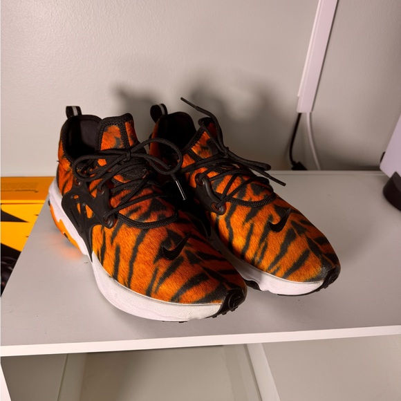 Nike react premium tiger size 9.5 - Picture 4 of 4